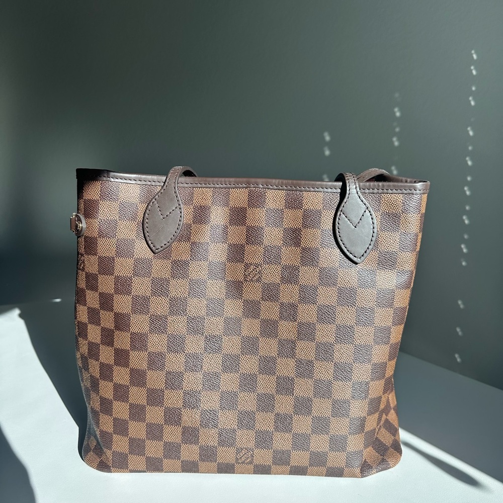 Louis Vuitton Neverfull MM - Picture 4 of 9